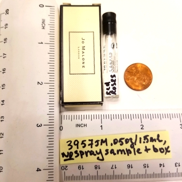 ✅1 Jo Malone Red Roses 0.05/1.5 ml NON-Spray sample/travel - Picture 3 of 7